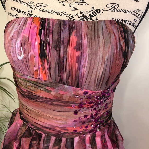 Cache Strapless Multicolor Dress with Ruffles - Picture 3 of 11